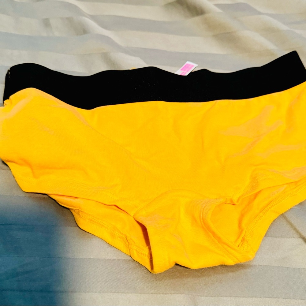 Victoria’s Secret Set of 2 Halloween Underwear S NWT - Picture 5 of 6